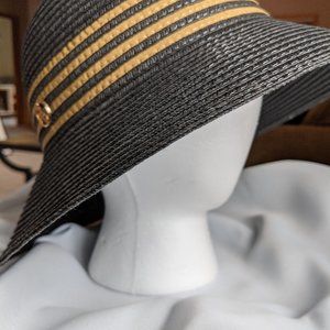 Adrienne Vittadini Black/Gold Sunhat